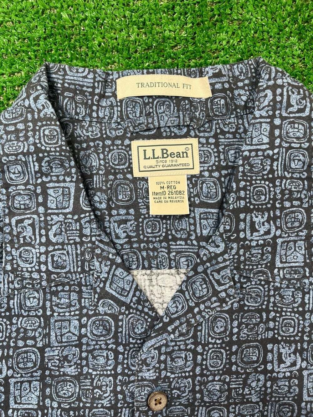 L.L. Bean Camp Shirt Size M-REG Blue Aztec Geometric Cotton